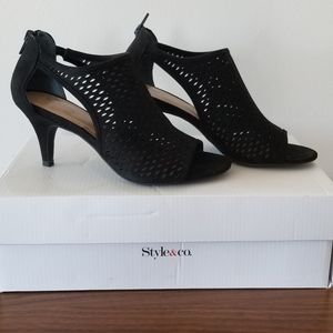 Style&co. Haddie Shoes, Black, size 6.5